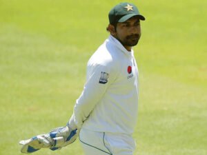 سرفراز احمد کو قومی ٹیسٹ ٹیم کا ہیڈ کوچ بنانے کا فیصلہ