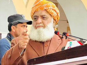 نئے صوبوں کے لیے ملک میں نہ ماحول ہے اور نہ ہی تیاری: فضل الرحمان