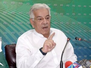 ایران اور امریکا مذاکرات کی میزبانی کی تیاریاں شروع کر دیں: خواجہ آصف