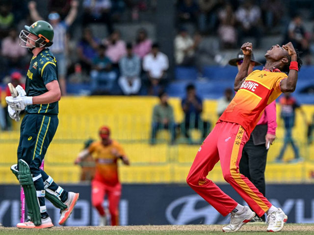 ٹی 20 ورلڈ کپ میں پہلا اپ سیٹ: آسٹریلیا کو زمبابوے کے ہاتھوں شکست