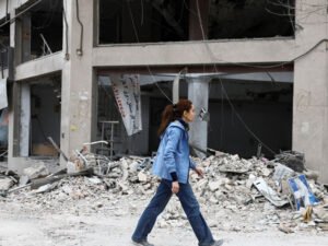 اسرائیل کے ایران میں بجلی گھروں، اسکولوں اور اسپتالوں پر حملے: ہزاروں افراد متاثر