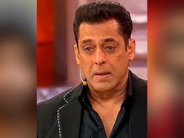 سلمان خان گانے کی شوٹنگ میں حقیقت میں رو پڑے تھے : فرح خان کا انکشاف