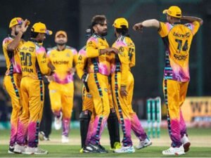 پی ایس ایل 11: حیدر آباد کنگزمین کو پشاور زلمی کے ہاتھوں شکست