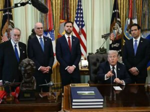 ٹرمپ کا اسرائیل اور لبنان کے درمیان جنگ بندی میں 3 ہفتوں کی توسیع کا اعلان