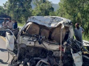 سوات ایکسپریس وے پر ہولناک حادثہ، 16 مسافر زندگی کی بازی ہار گئے