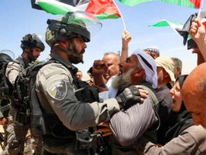 اسرائیل کا فلسطینیوں کے لیے اقوام متحدہ کے تربیتی مرکز سے انخلا شروع
