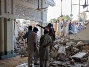 کوہاٹ خودکش حملے میں شہدا کی تعداد 31 ہوگئی: 16 پولیس اہلکار شامل