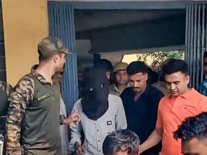 ٹائیگر شیروف پر فائرنگ کیس میں 2 خواتین بھی گرفتار